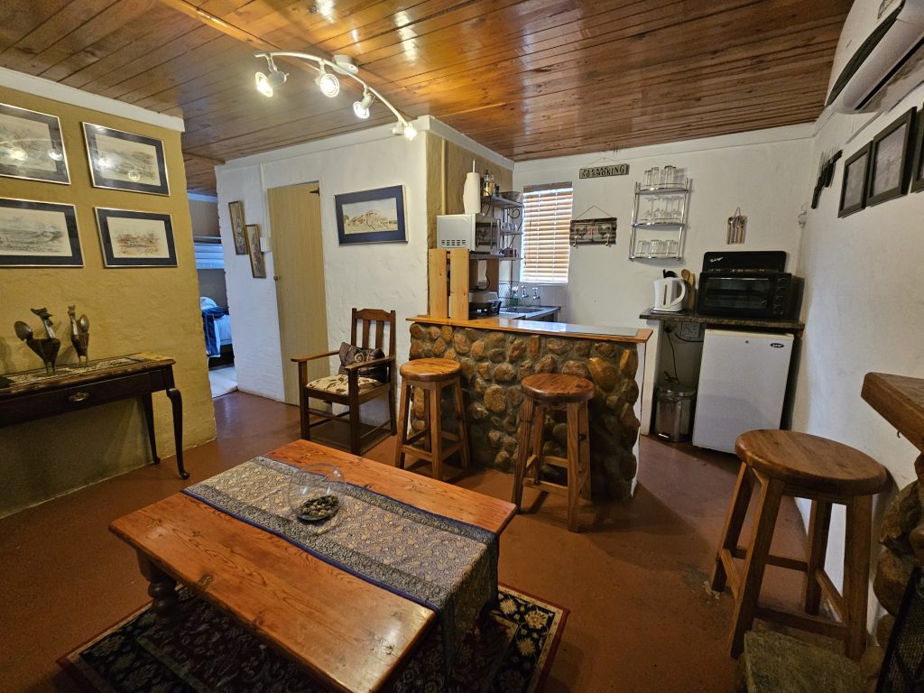 Owl Cottage Loubge area